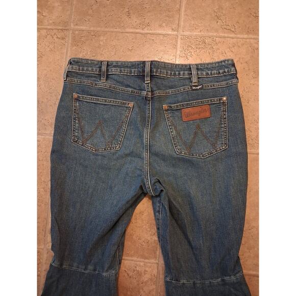 Wrangler Retro High Rise Trumpet Flare Womens Jeans 33x32 Western - Picture 8 of 8